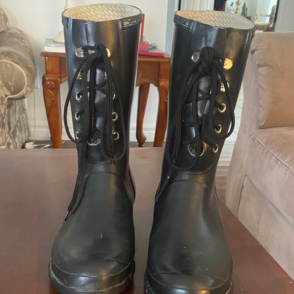 Hunter Black Lace-Up Rain Boots